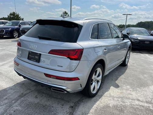 2023 Audi Q5 45 S line Premium Plus