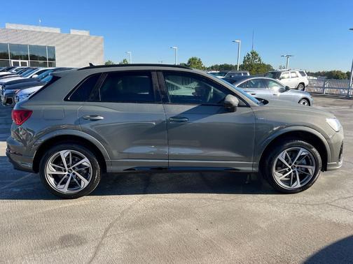 2025 Audi Q3 45 S line Premium