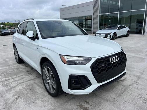 2025 Audi Q5 45 S line quattro Premium