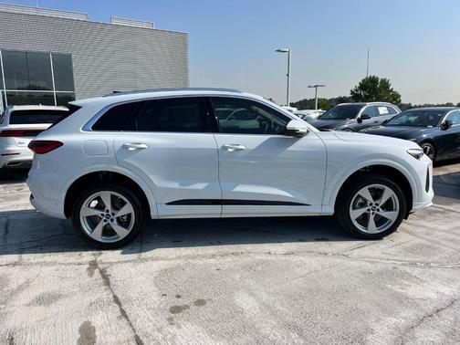 2025 Audi Q5 2.0T quattro Premium