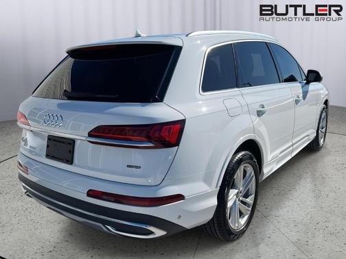 2022 Audi Q7 55 Premium