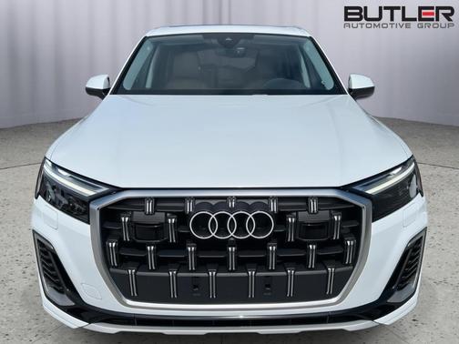 2025 Audi Q7 55 Premium