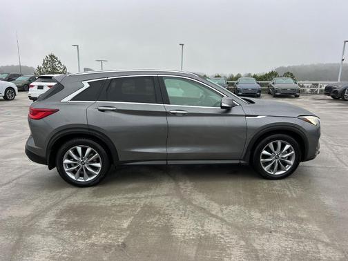 2022 INFINITI QX50 Luxe