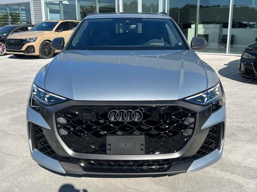 2025 Audi RS Q8 4.0T quattro performance
