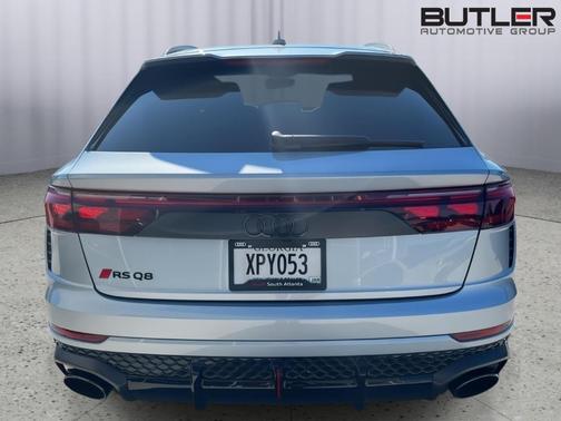 2025 Audi RS Q8 4.0T quattro performance