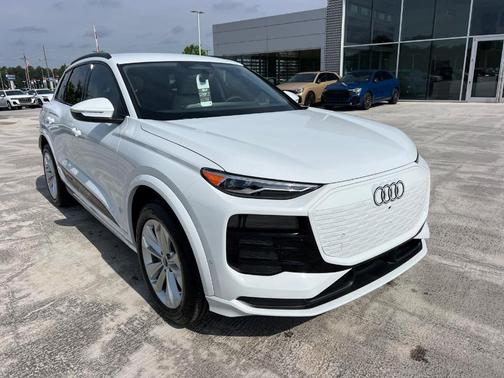 2025 Audi Q6 e-tron Premium