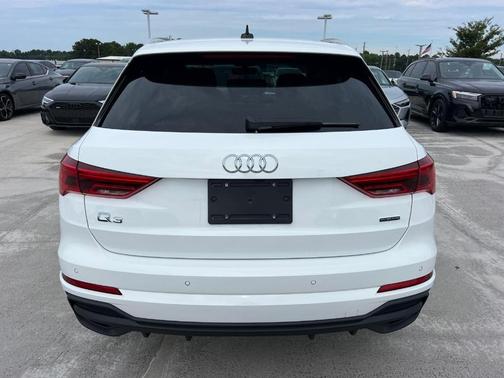 2025 Audi Q3 45 S line Premium