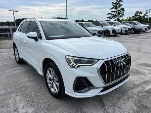 2025 Audi Q3 45 S line Premium