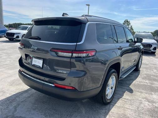 2022 Jeep Grand Cherokee L Laredo