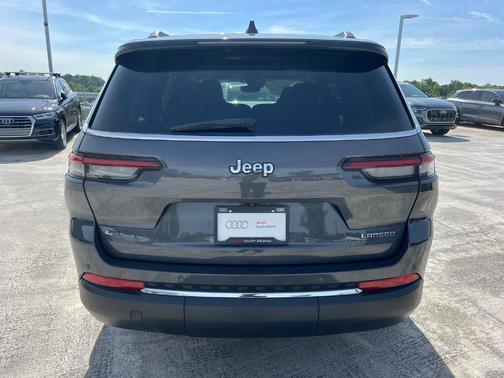2022 Jeep Grand Cherokee L Laredo