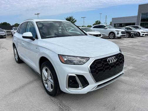 2025 Audi Q5 55 S line quattro Premium