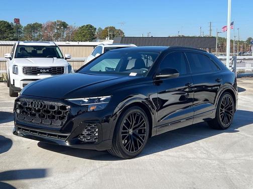 2025 Audi SQ8 4.0T quattro Premium Plus