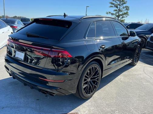 2025 Audi SQ8 4.0T quattro Premium Plus