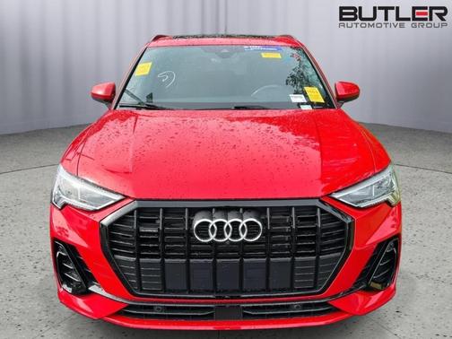 Tango Red Metallic 2023 Audi Q3 45 S line Premium Plus