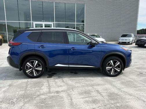 2 Tone Blue / Black 2023 Nissan Rogue Platinum