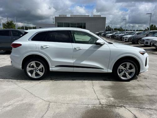 2025 Audi Q5 2.0T quattro Premium