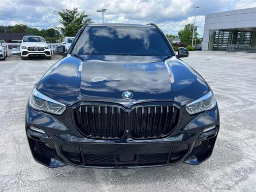 2021 BMW X5 M50i