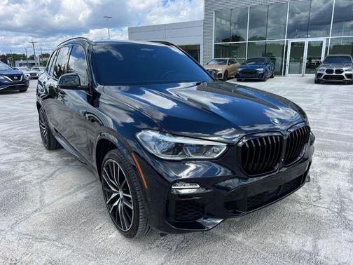 2021 BMW X5 M50i