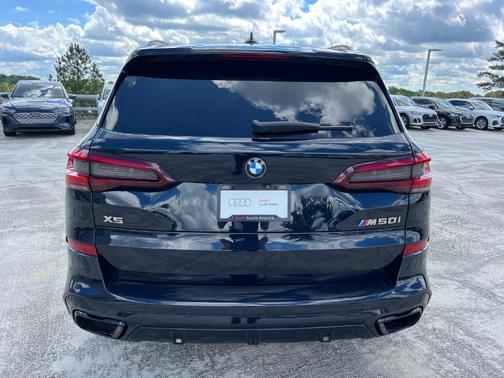 2021 BMW X5 M50i