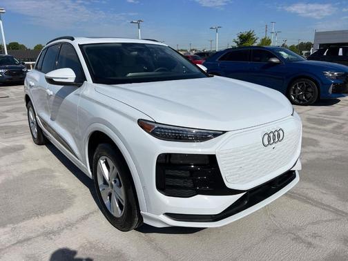 2025 Audi Q6 e-tron Premium