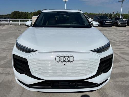 2025 Audi Q6 e-tron Premium