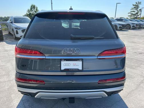 2025 Audi Q7 55 Premium Plus