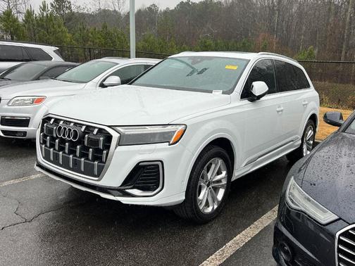 2025 Audi Q7 45 Premium