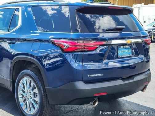 2023 Chevrolet Traverse LT Leather