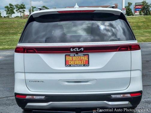 2024 Kia Carnival SX