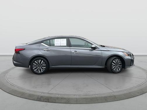 Gun Metallic 2024 Nissan Altima 2.5 SV