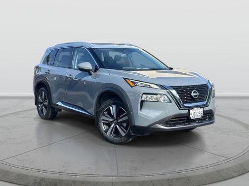 Boulder Gray Pearl 2023 Nissan Rogue SL