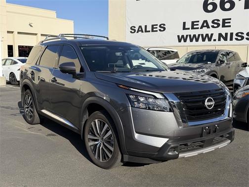 2025 Nissan Pathfinder Platinum