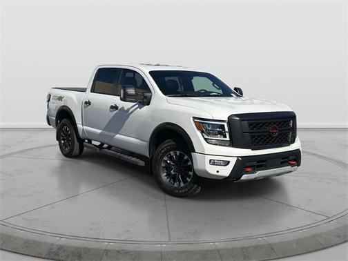 2024 Nissan Titan PRO-4X