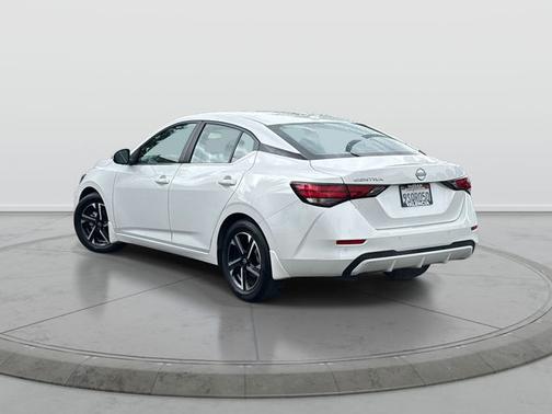 Aspen White 2025 Nissan Sentra SV