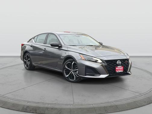 Gun Metallic 2024 Nissan Altima 2.5 SR