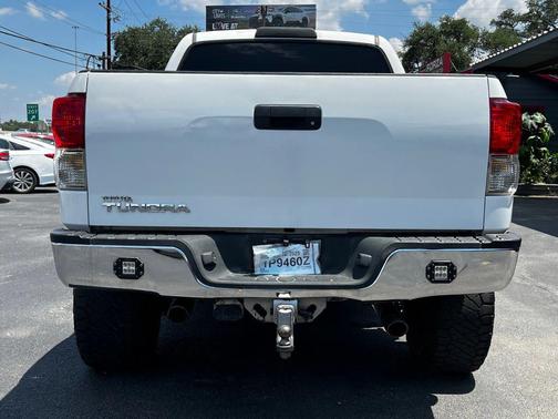 2010 Toyota Tundra Grade