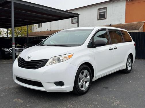 2016 Toyota Sienna L