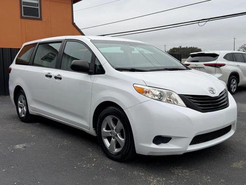 2016 Toyota Sienna L