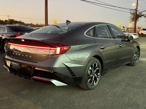 2025 Hyundai SONATA SEL