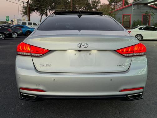 2016 Hyundai Genesis 3.8