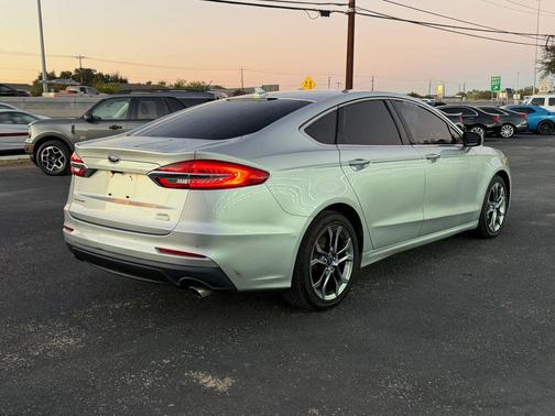 2019 Ford Fusion SEL