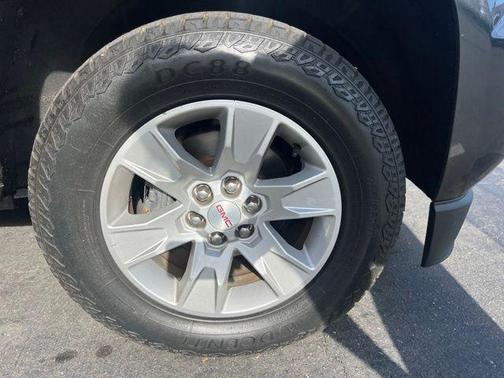 Dark Slate Metallic 2018 GMC Canyon SLE
