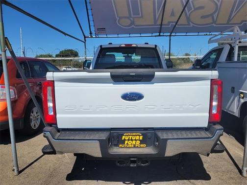 2025 Ford F-250 XL