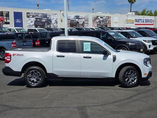 Space White Metallic 2025 Ford Maverick XLT