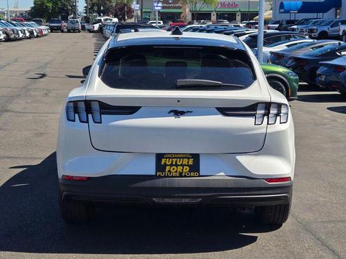 Star White Metallic Tri-Coat 2026 Ford Mustang Mach-E Premium