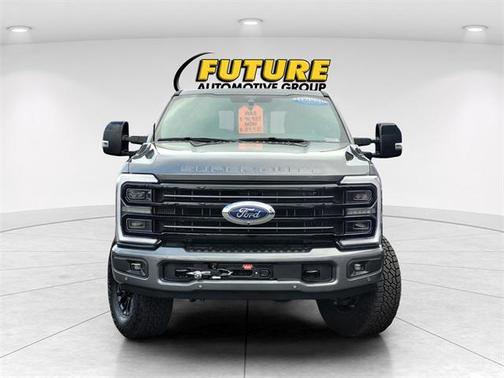 2025 Ford F-250 Platinum