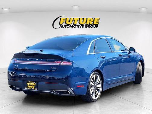 Blue 2018 Lincoln MKZ Hybrid Reserve