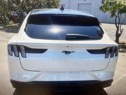 Star White Metallic Tri-Coat 2024 Ford Mustang Mach-E Premium