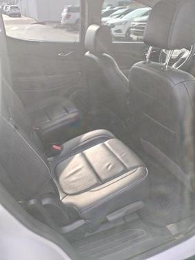 2020 GMC Acadia AWD SLT