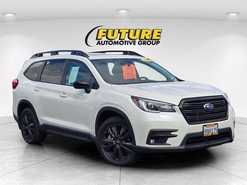 Crystal White Pearl 2022 Subaru Ascent Onyx Edition 7-Passenger